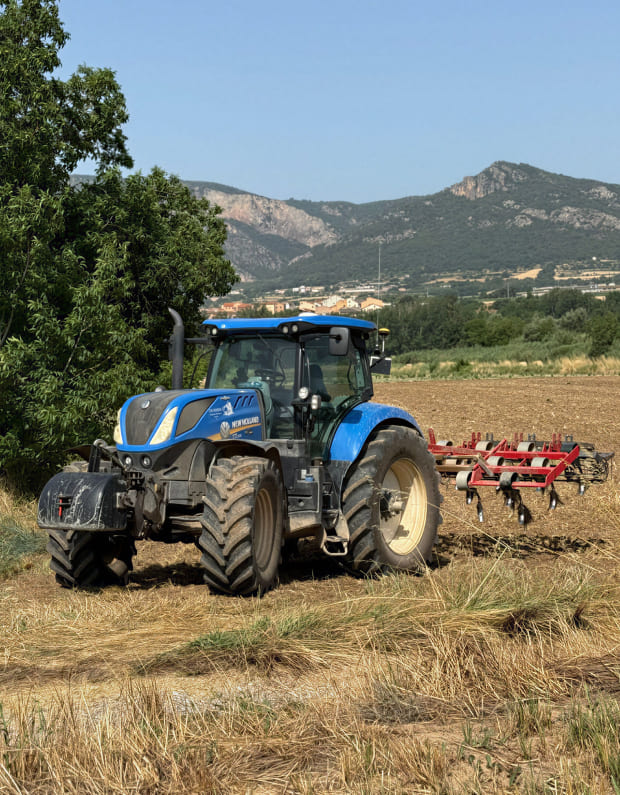 Imatge sobre Serveis per llaurar la terra a Lleida